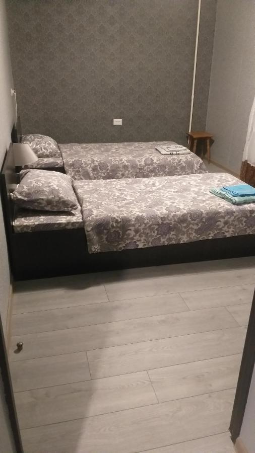 Apartament Gayadayenko 4 Apartment Pinsk Exterior photo